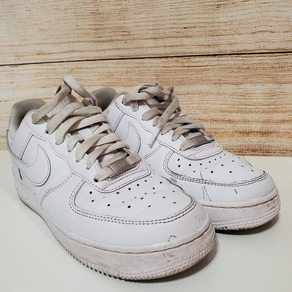 Nike Air Force 1 White Sneakers 7.5 - Picture 5 of 13